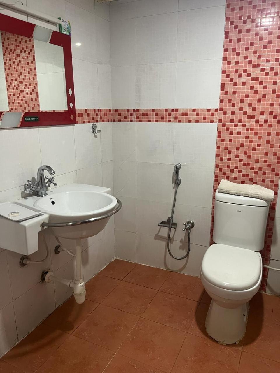 Ponmariresidency Hotel Ooty Luaran gambar